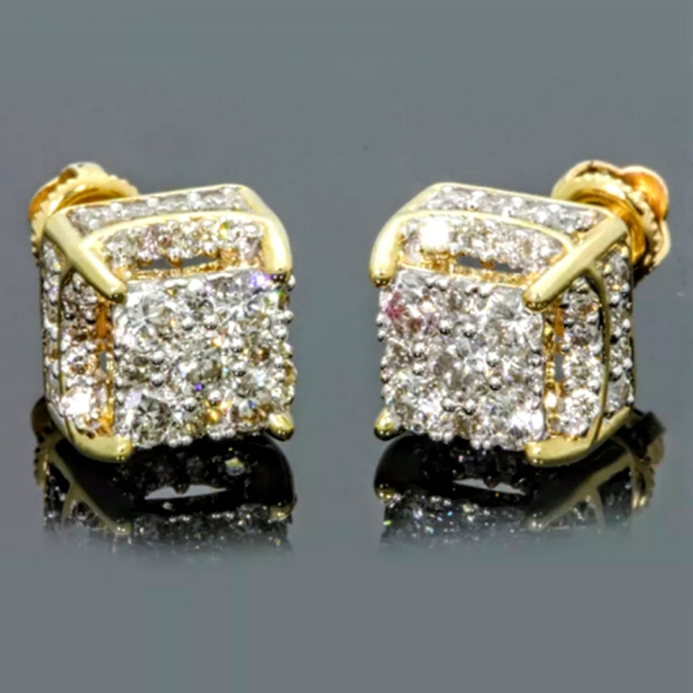 NEW!  Elegant Gold Rhinestone Stud Earrings